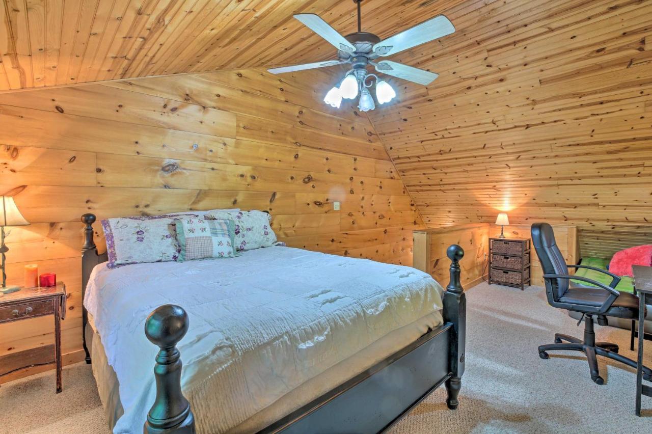 Cozy Cabin With Deck, Walk To Wildcat Creek And Dining Villa Batesville Exteriör bild